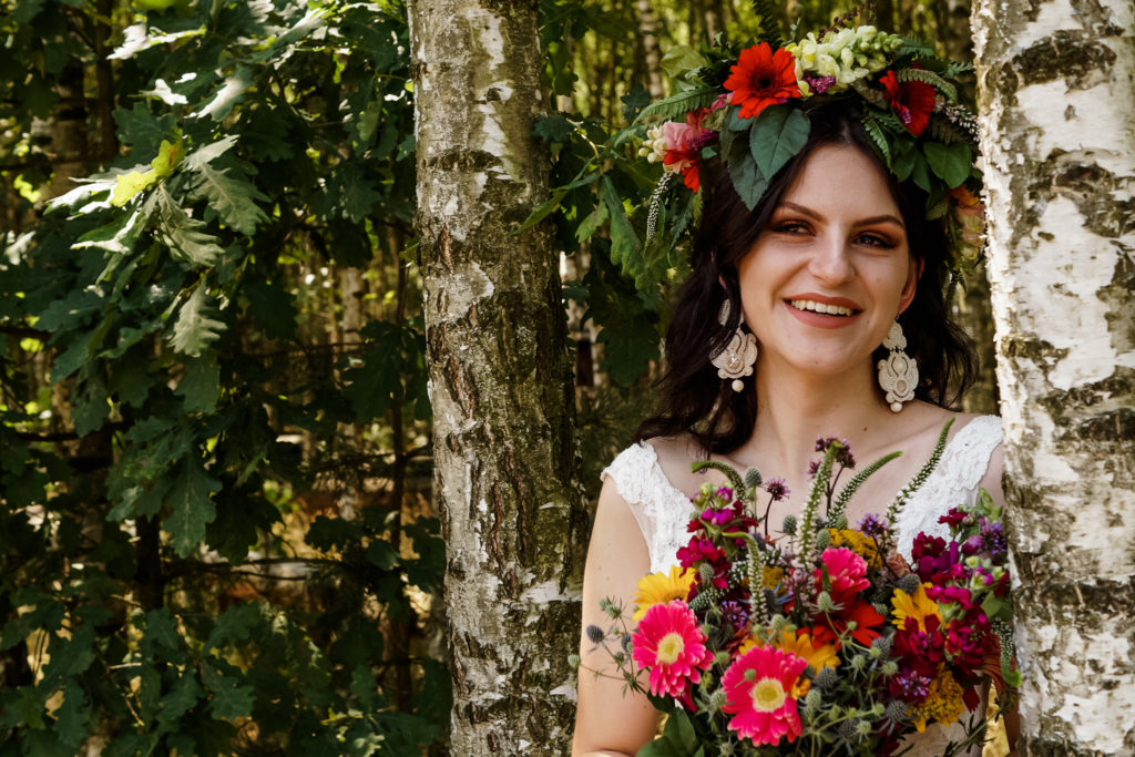 Sesje zdjęciowe ślubne na terenie Gospodarstwa Agroturystycznego Dolina Bobrów fot.: Eva Sutasz